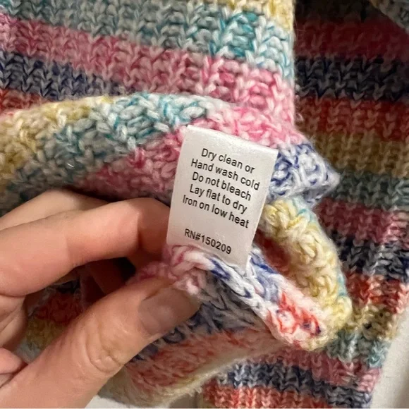 La Ligne rainbow pastel cropped sweater cherie sweater crewneck. - Picture 4 of 7